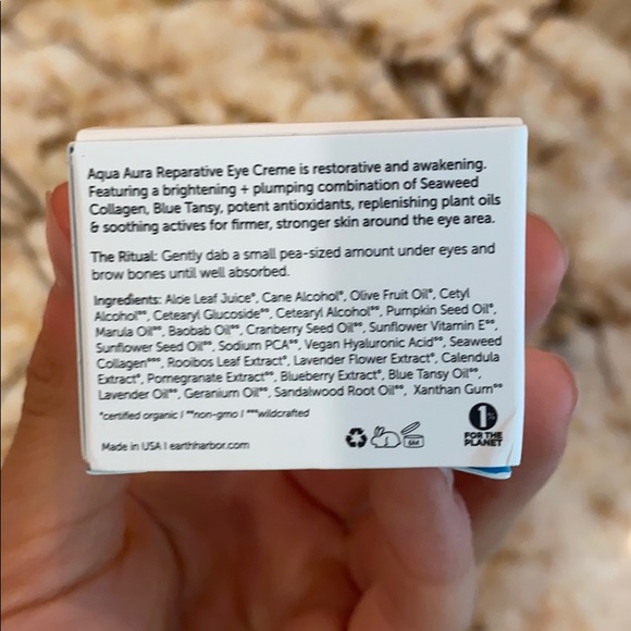 Earth Harbor Reparative Eye Cream - Picture 3 of 6
